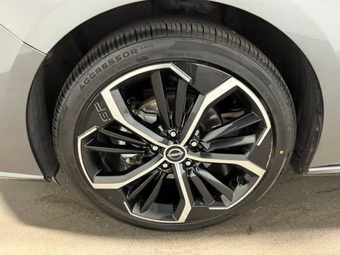 Used 2023 Nissan Altima 2.5 SR FWD image 28