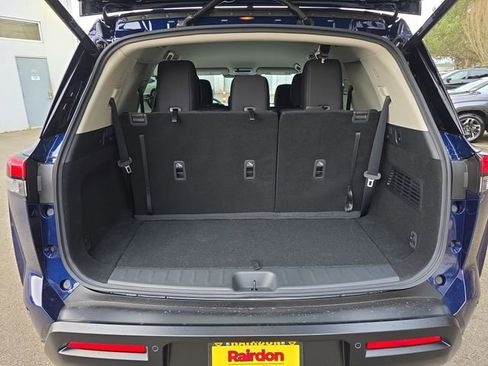 New 2026 Nissan Pathfinder SV image 16