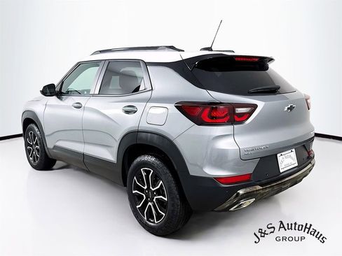 Used 2025 Chevrolet TrailBlazer ACTIV w/ Convenience Package image 5