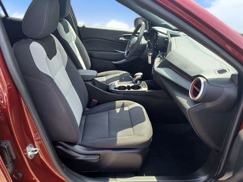 Used 2024 Chevrolet Trax RS w/ Driver Confidence Package FWD image 20
