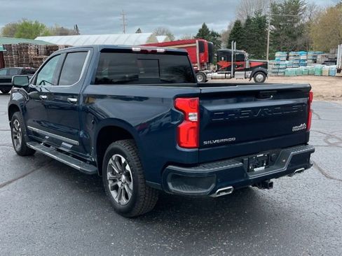Used 2022 Chevrolet Silverado 1500 High Country AWD/4WD image 3