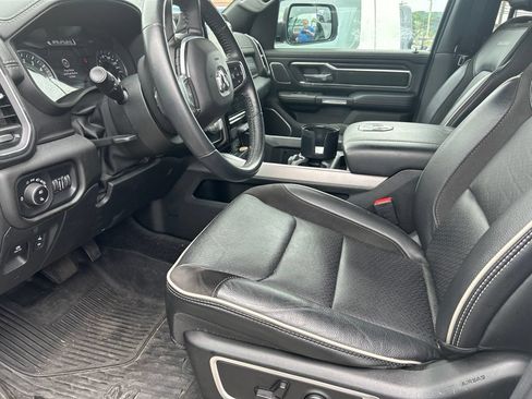 Used 2023 RAM 1500 Laramie AWD/4WD image 4