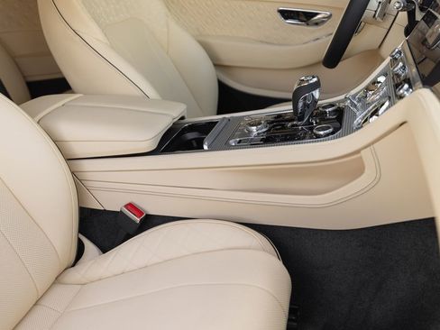 Used 2024 Bentley Continental GT Speed image 24
