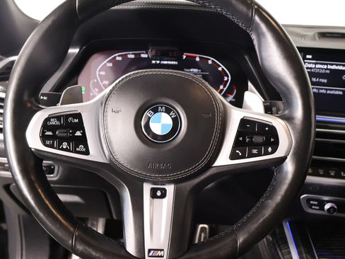 Used 2022 BMW X7 M50i AWD/4WD image 3