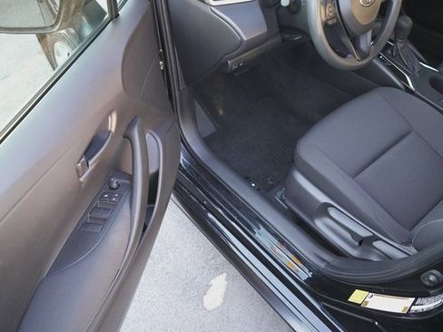 Used 2023 Toyota Corolla LE image 8