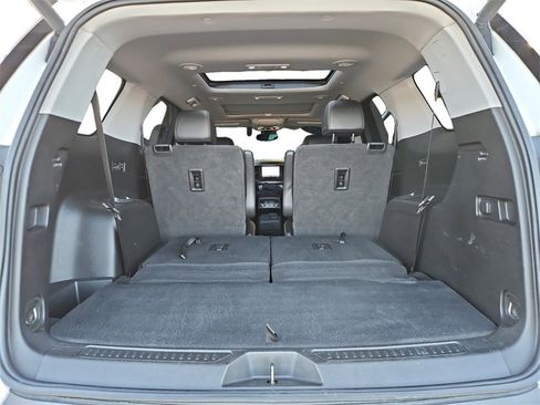 Used 2022 GMC Acadia AT4 w/ Preferred Package image 13