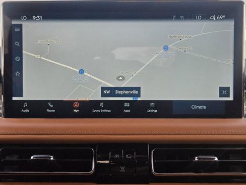 Used 2022 Lincoln Nautilus Black Label w/ Class II Trailer Tow Package image 18