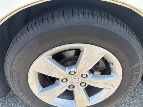 Used 2018 Honda Odyssey EX-L image 23