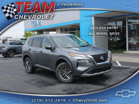 Used 2023 Nissan Rogue S AWD/4WD image 1