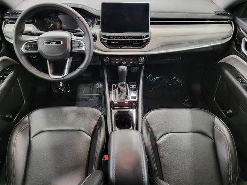 Used 2025 Jeep Compass Limited AWD/4WD image 33