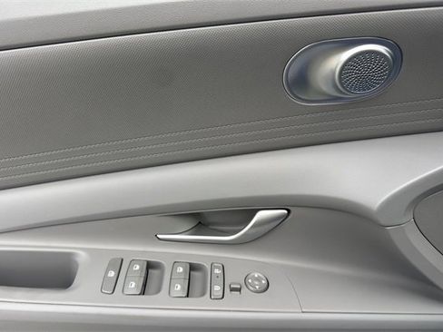 New 2025 Hyundai Elantra Blue image 13