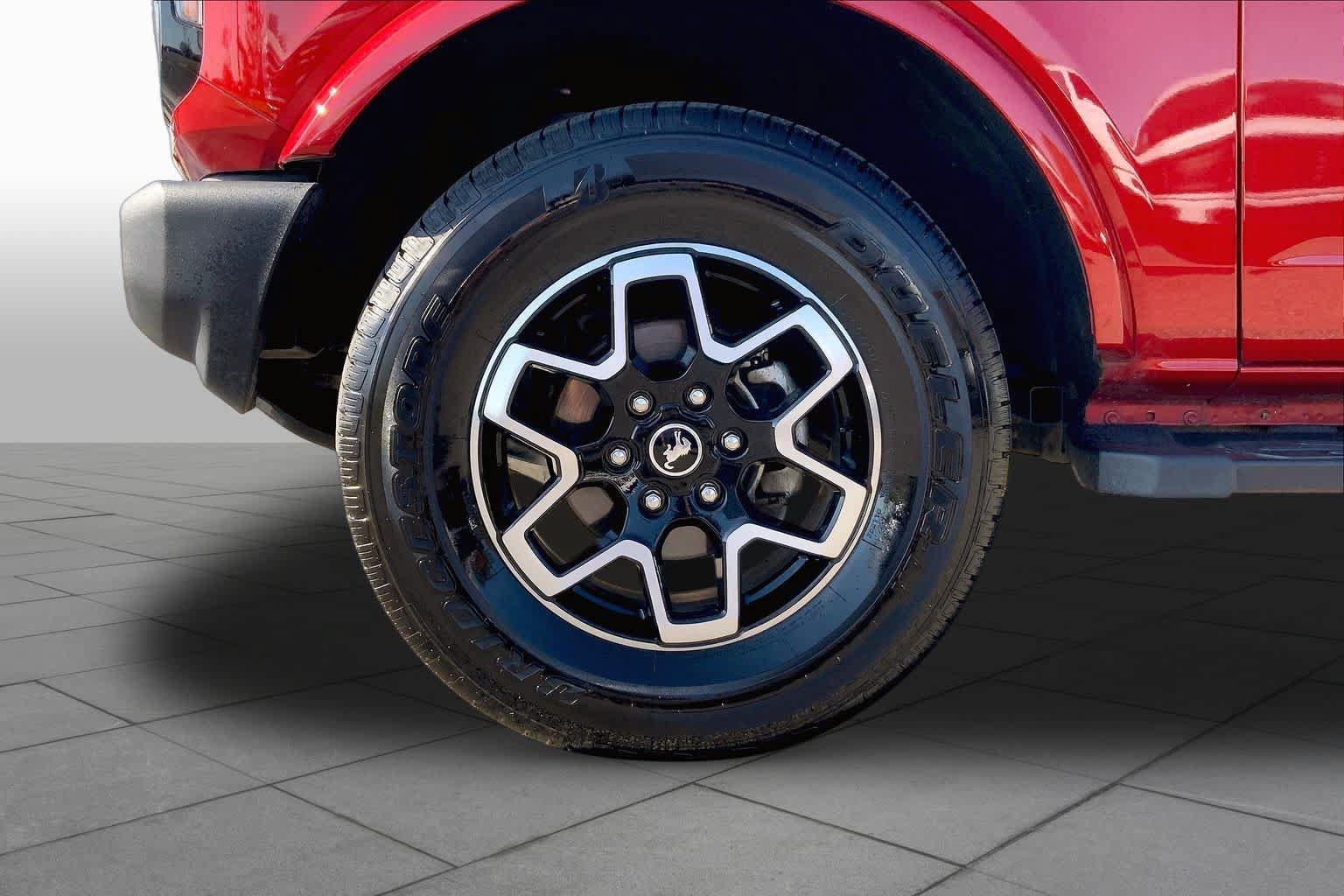 Used 2022 Ford Bronco Outer Banks AWD/4WD image 10