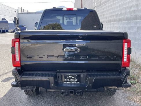 Used 2023 Ford F350 Lariat w/ Lariat Ultimate Package AWD/4WD image 6