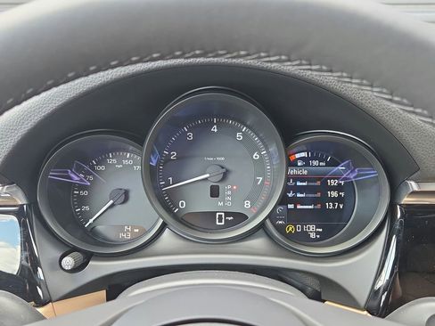 New 2026 Porsche Macan image 10