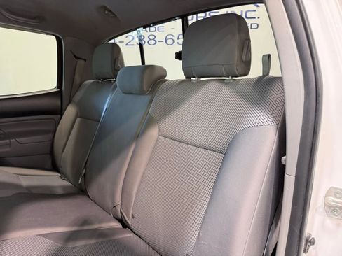 Used 2012 Toyota Tacoma 4x4 Double Cab w/ TRD Sport Upgrade Pkg image 25