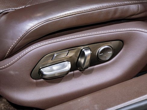 Used 2019 Lexus LS 500 image 23