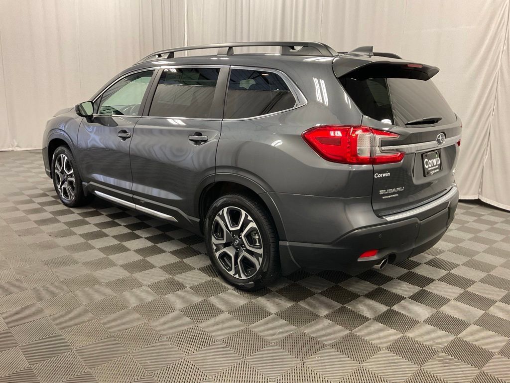 Used 2024 Subaru Ascent Limited w/ Technology Package AWD/4WD image 4