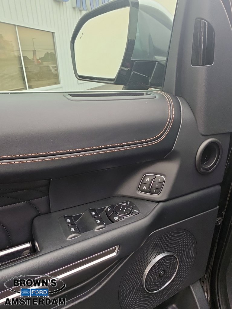 Used 2024 Ford Expedition Max Platinum AWD/4WD image 20