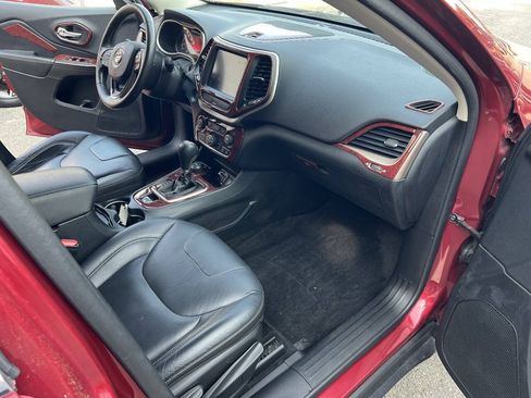 Used 2015 Jeep Cherokee Limited AWD/4WD image 19
