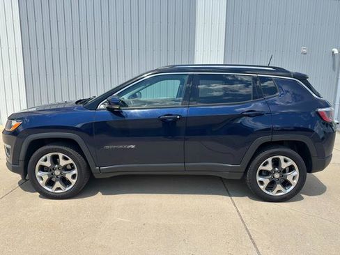 Used 2018 Jeep Compass Limited image 1
