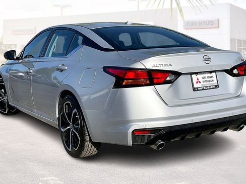 Used 2025 Nissan Altima 2.5 SR image 30