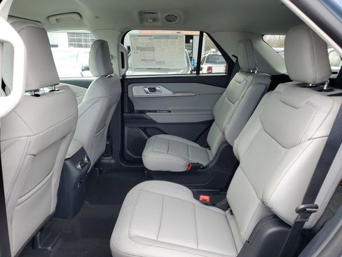 New 2026 Ford Explorer Active image 29