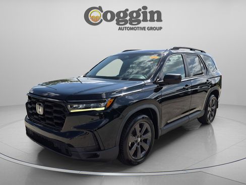 Certified 2023 Honda Pilot Sport image 1