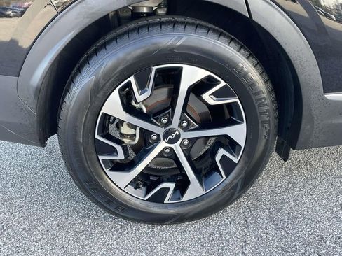 Used 2023 Kia Sportage EX image 7