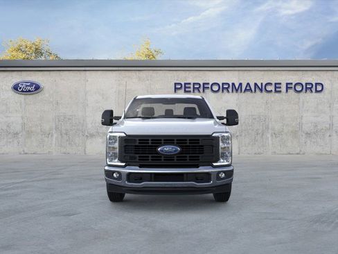 New 2026 Ford F250 XL w/ XL Chrome Package image 6