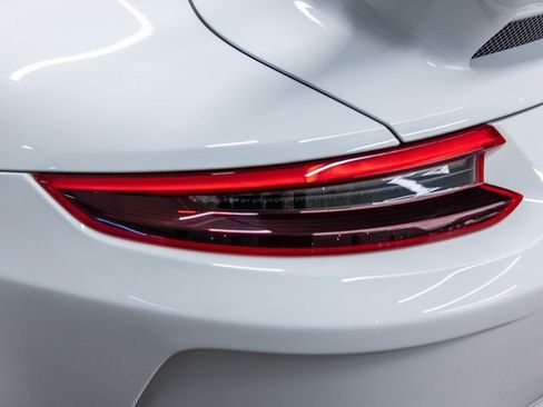 Used 2018 Porsche 911 GT3 w/ Sport Chrono Package image 19