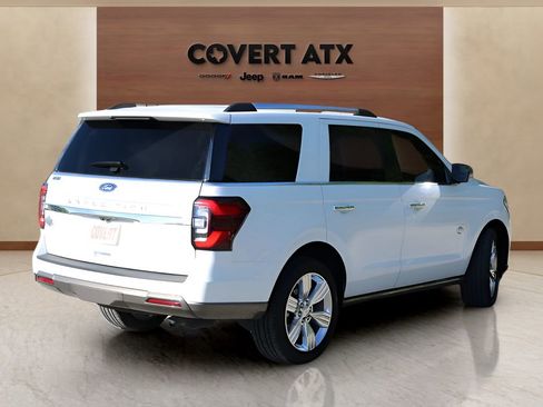 Used 2024 Ford Expedition King Ranch image 6