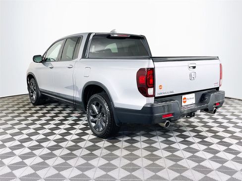 Used 2023 Honda Ridgeline Sport image 6