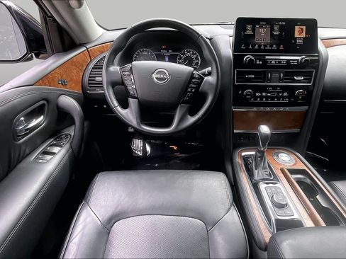 Used 2023 Nissan Armada SL w/ Captain's Chairs Package RWD image 8