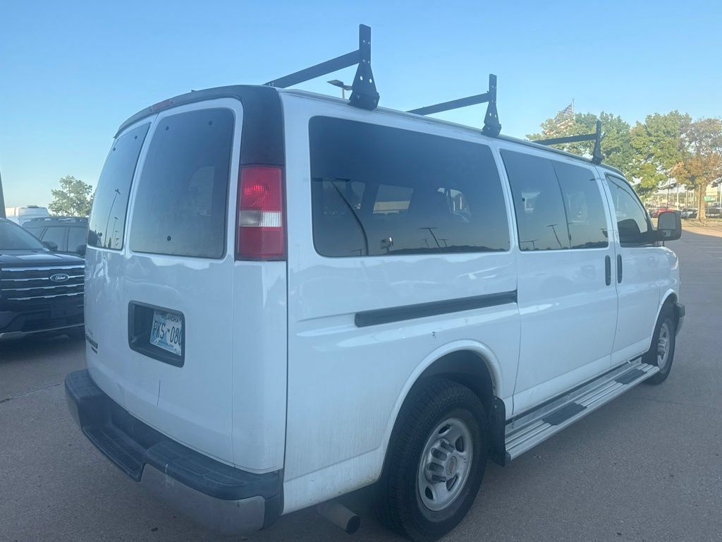 Used 2016 Chevrolet Express 3500 LT w/ LT Preferred Equipment Group RWD image 5