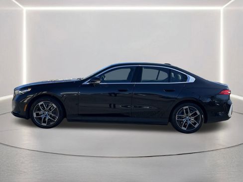 Used 2025 BMW i5 eDrive40i image 23