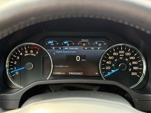 Used 2016 Ford F150 Lariat w/ Equipment Group 502A Luxury image 29