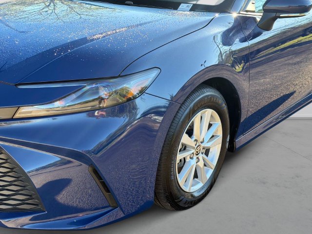 Used 2025 Toyota Camry LE w/ Convenience Package FWD image 10