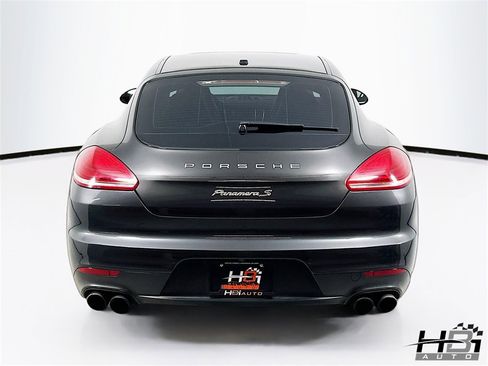 Used 2015 Porsche Panamera S w/ Premium Package Plus image 7