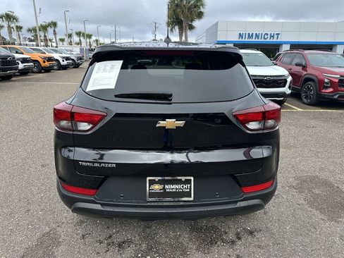 Used 2025 Chevrolet TrailBlazer LS w/ LS Convenience Package FWD image 15