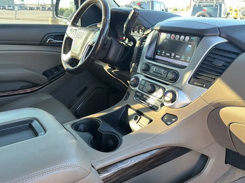 Used 2018 GMC Yukon SLT w/ Premium Edition image 95