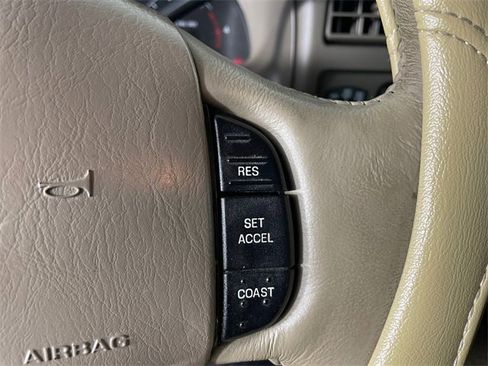 Used 2001 Ford Excursion Limited image 11