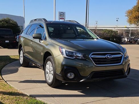 Used 2019 Subaru Outback 2.5i Premium image 3