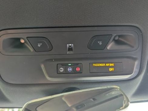 Used 2019 Chevrolet Camaro SS RWD image 31