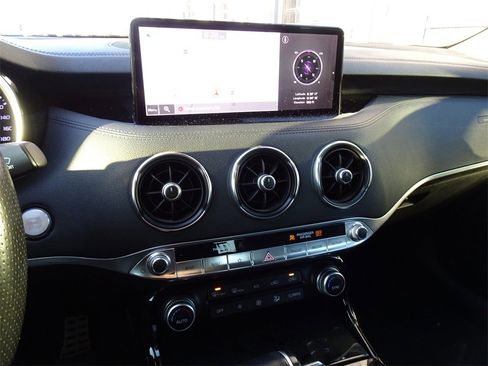 Used 2022 Kia Stinger GT-Line image 15