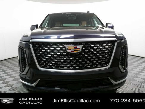 New 2026 Cadillac Escalade Luxury w/ Touring Package AWD/4WD image 37