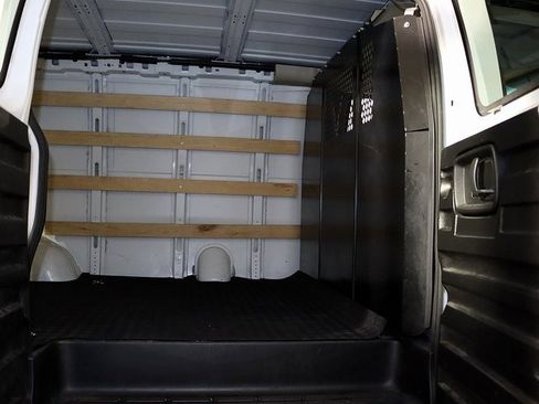 Used 2024 Chevrolet Express 2500 w/ Driver Convenience Package image 25