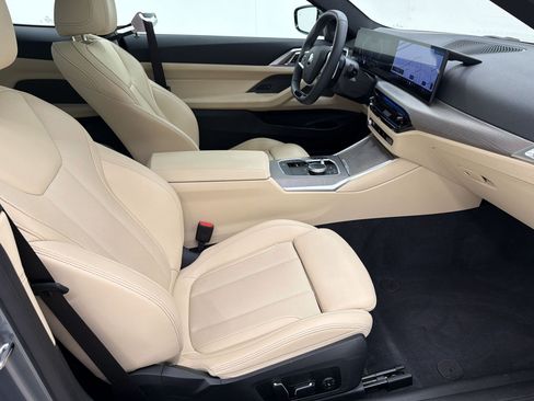 Used 2025 BMW 430i Coupe w/ Convenience Package RWD image 24