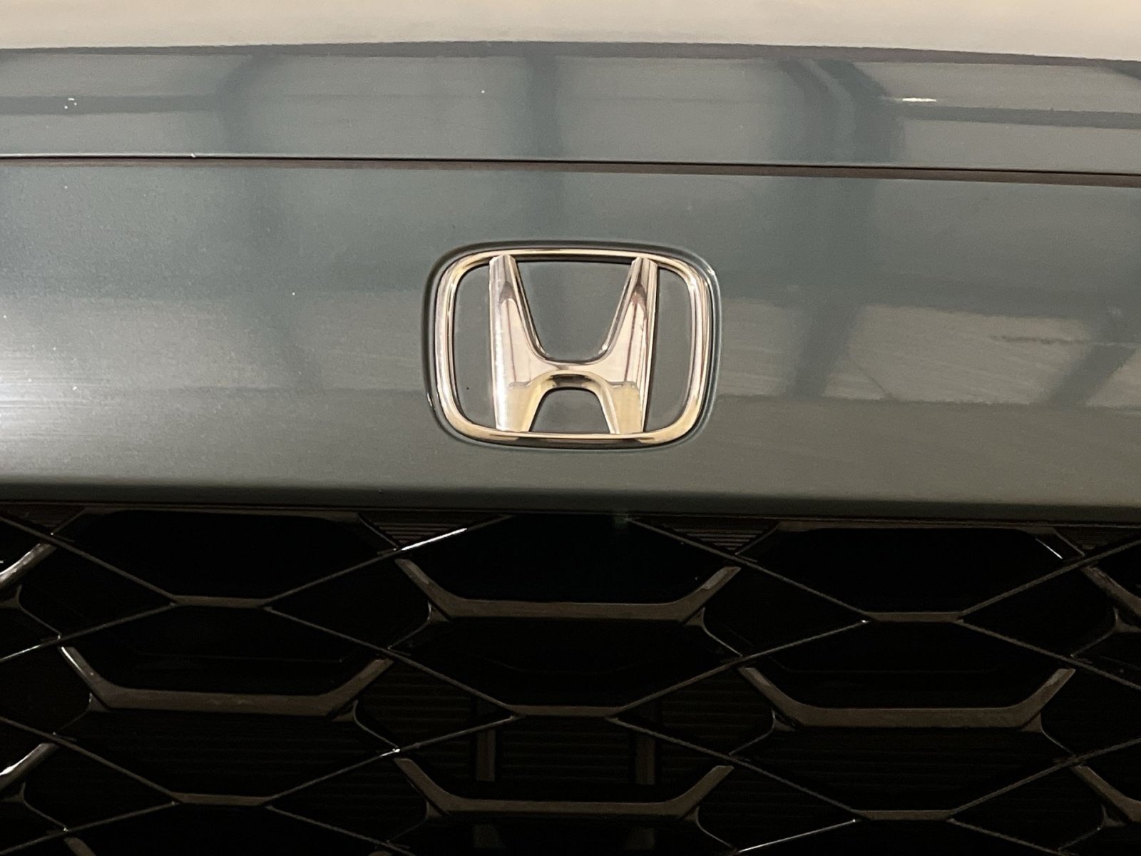 Used 2025 Honda HR-V EX-L image 12