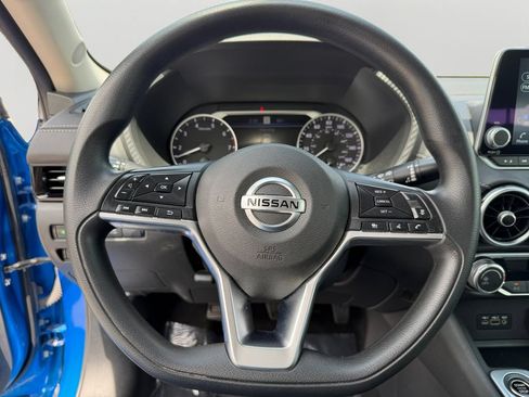 Used 2023 Nissan Sentra SV FWD image 19