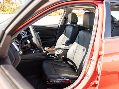 Used 2016 BMW 320i xDrive Sedan image 16